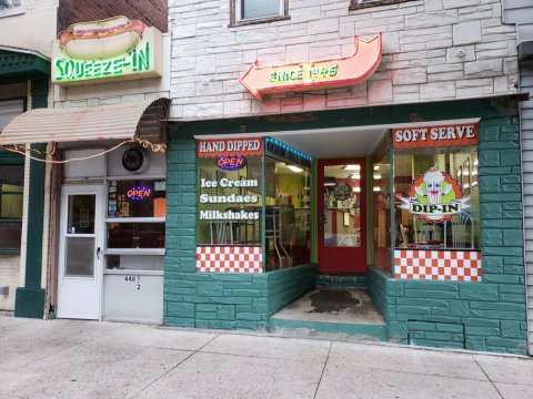 The Squeeze-In In Pennsylvania, With Just Five Seats, Is A Must Visit For Hot Dog Fans