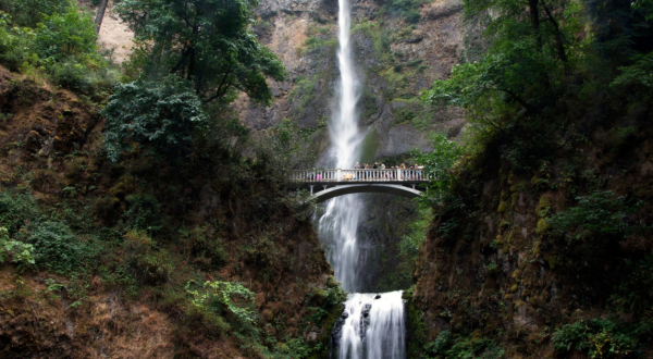 This Day Trip To Multnomah Falls Is One Of The Best You Can Take In Oregon