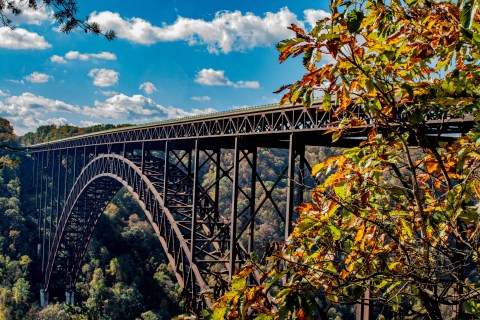 The Exhilarating Bridge Walk In West Virginia That Everyone Must Experience At Least Once