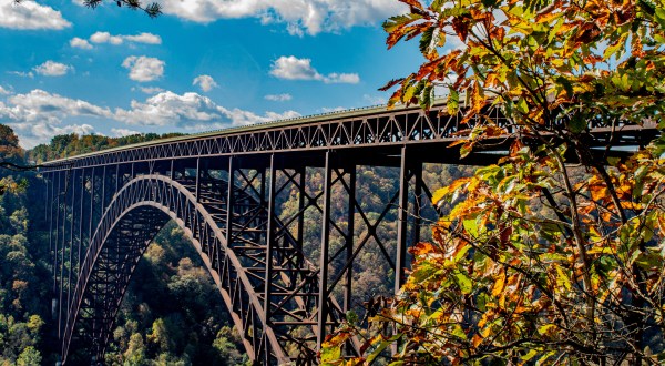 The Exhilarating Bridge Walk In West Virginia That Everyone Must Experience At Least Once
