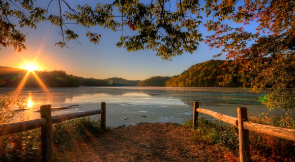 Radnor Lake Is A Fascinating Spot in Nashville That’s Straight Out Of A Fairy Tale
