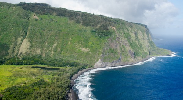 Off The Beaten Path In Waipio Valley, You’ll Find A Breathtaking Hawaii Overlook That Lets You See For Miles