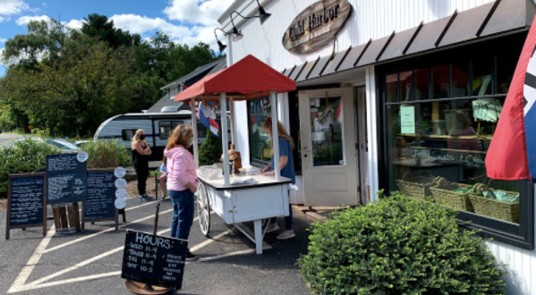 A Scrumptious Market And Restaurant In Connecticut, Cold Harbor Serves Delicious Seafood