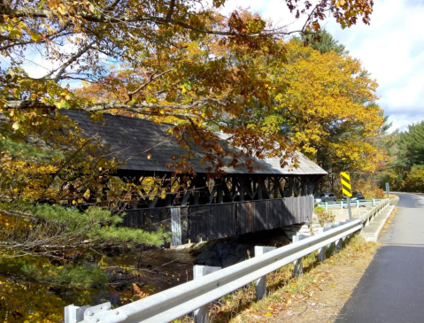 Artist's Bridge Is A Tiny, Scenic Stop In Maine Worth Taking A Detour For
