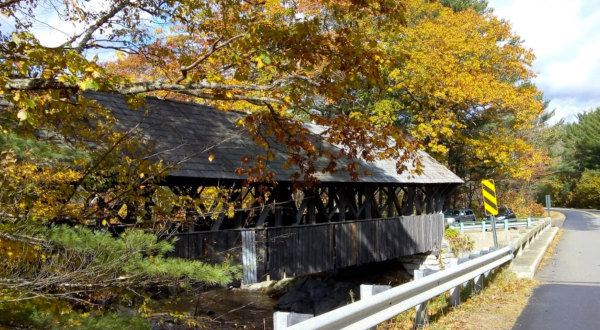 Artist’s Bridge Is A Tiny, Scenic Stop In Maine Worth Taking A Detour For