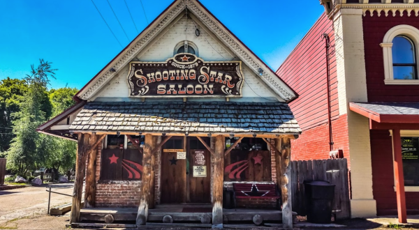 Sip Beer And Mingle With Ghosts At Shooting Star Saloon, A Famous Haunted Bar In Utah