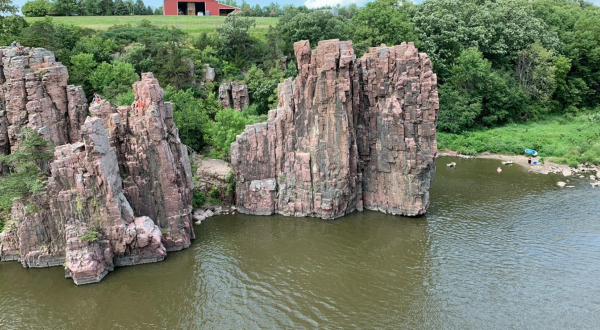 This Day Trip To Palisades State Park Is One Of The Best You Can Take In South Dakota