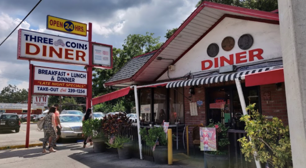 The All-Day Diner, Three Coins In Florida Lets You Dive Deep On Breakfast