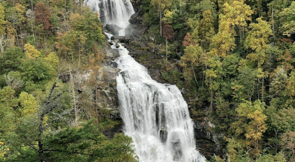 This Day Trip To Lower Whitewater Falls Is One Of The Best You Can Take In South Carolina