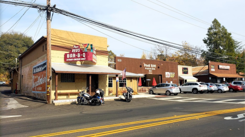 Poor Red's Is A Small-Town BBQ Spot In Northern California With Big Flavor And A Rustic Vibe