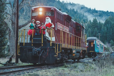 Ride Through The Redwoods With Santa On The Skunk Train's Magical Christmas Train In Northern California