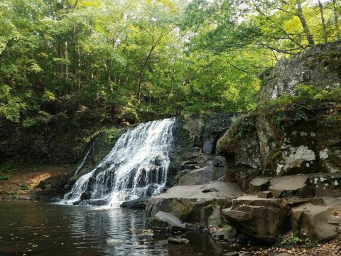 The Wadsworth Falls Trail Will Show You A Completely New Side Of Connecticut