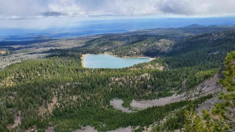 The Tam McArthur Rim Hike In Oregon Takes You To A Stunning Viewpoint