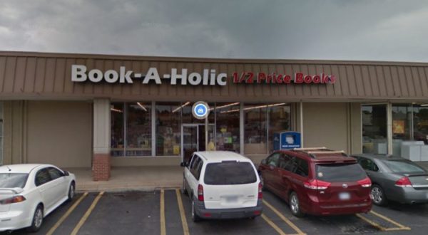 You’ll Find More Than 79,000 Books At Book-A-Holic, The Largest Discount Bookstore in Kansas
