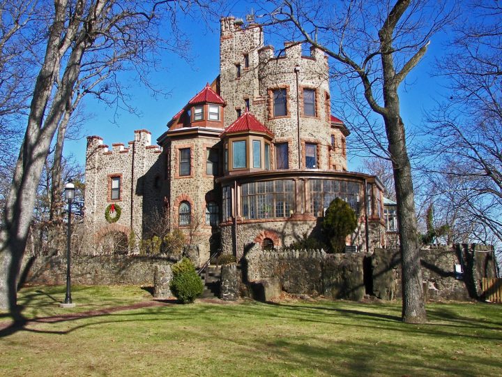 Exterior of Kips Castle New Jersey