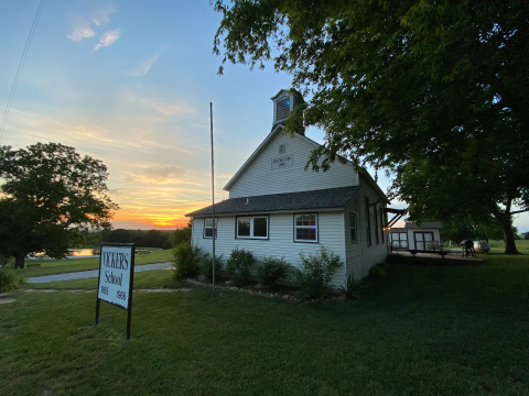There's A Century-Old One-Room School Turned Getaway Destination At The Vickers Schoolhouse In Kansas