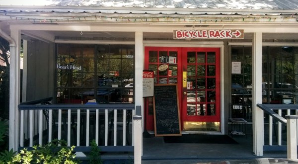 Two Sisters Bakery & Deli Is A Charming Breakfast And Lunch Spot In Alabama