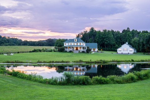 There's A Virginia Inn Inspired By Thoreau's Walden And You'll Want To Book Your Getaway