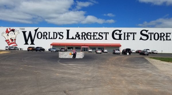 The World’s Largest Gift Shop Is Right Here In Missouri And You’ll Want To Plan Your Visit