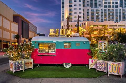 Stop By The Quirky Trailer In Nevada That Serves Up A Variety Of Gourmet Hot Dogs