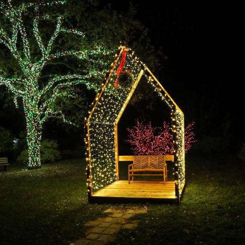 Wander Through 10 Acres Of Holiday Lights At Redding Garden Of Lights In Northern California