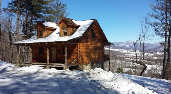 This Mountain Cabin In Virginia Is A Quiet Getaway All Four Seasons Of The Year