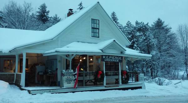 Pierce’s General Store In Vermont Is A Wonderful Day Trip For Food Lovers