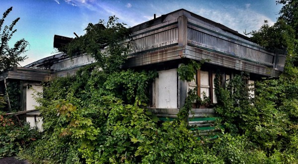 12 Staggering Photos Of Abandoned Places Hiding In New Jersey