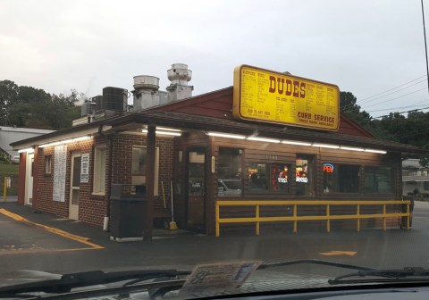 Dude’s Is A Tiny, Old-School Drive-In That Might Be One Of The Best Kept Secrets In Virginia