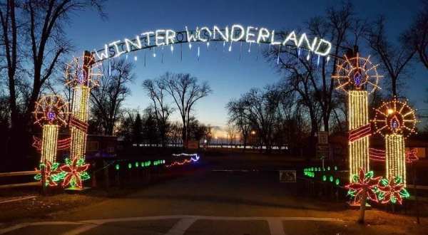 South Dakota’s Enchanting Watertown Winter Wonderland Holiday Drive-Thru Is Sure To Delight