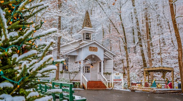 Enjoy A Holiday Experience Your Family Won’t Forget When You Visit Tennessee’s Dollywood This Christmas