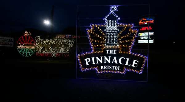 Drive Through Over 3 Million Christmas Lights When You Visit The Pinnacle Speedway In Lights In Tennessee