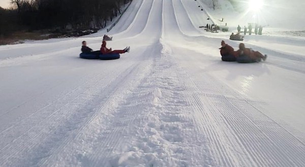 Tackle An Enormous 4-Lane Snow Tubing Hill At Seven Oaks Recreation In Iowa This Year