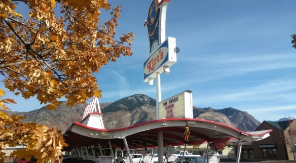 Kirt’s Family Drive-In Is A Tiny, Old-School Drive-In That Might Be One Of The Best Kept Secrets In Utah