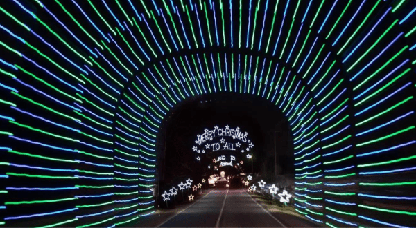 Drive Through 1,100 Acres Dotted With One Million Lights At Tanglewood Park Festival Of Lights In North Carolina