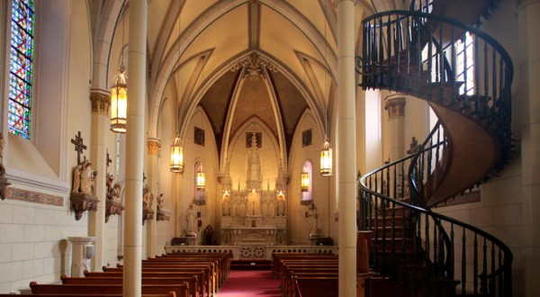 Loretto Chapel Is A Fascinating Spot in New Mexico That’s Straight Out Of A Fairy Tale