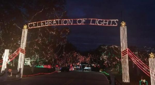 Missouri’s Enchanting One-Mile Celebration Of Lights Holiday Drive-Thru Is Sure To Delight