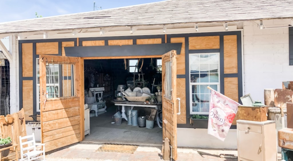 Located Out In The Country, The Milking Barn In Idaho Has A Selection Of Fantastic Vintage Goods