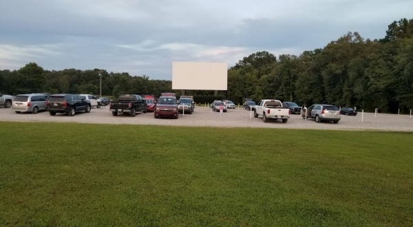 Escape The City With A Date Night To The Montana Drive-In Theater Just A Short Drive From Nashville
