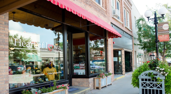 Heart Of Iowa Market Place Is The Best Spot To Find Iowa-Made Gifts For Everyone On Your List