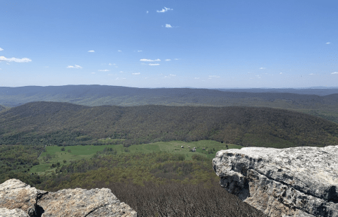 Hanging Rock Overlook Trail In Virginia Is A Short Mountain Trek With A Huge Payoff