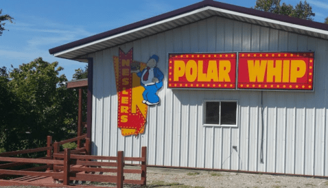 You Don't Have To Wait For Winter To Eat The Delicious, Affordable Burgers At Polar Whip In Illinois