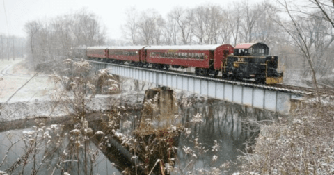 Watch The Maryland Countryside Whirl By On This Unforgettable Christmas Train