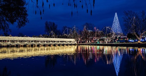 Oklahoma's Enchanting Half-Mile Holiday Drive-Thru Is Sure To Delight