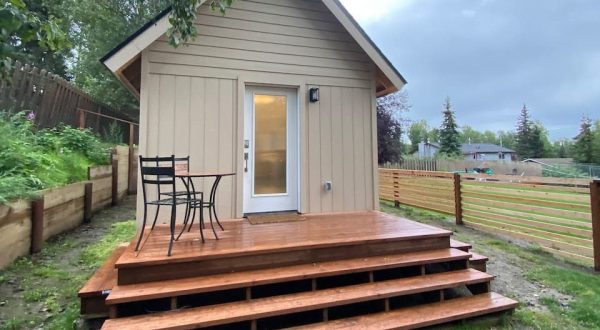 Sneak Away To This Bright And Modern Tiny Home In Alaska With Stunning Views Of The Chugach Mountains