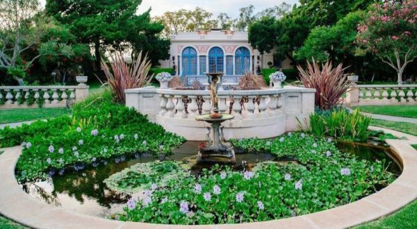 The Enchanting Garden Tour In Southern California At Virginia Robinson Gardens Will Lead You Through Absolute Perfection