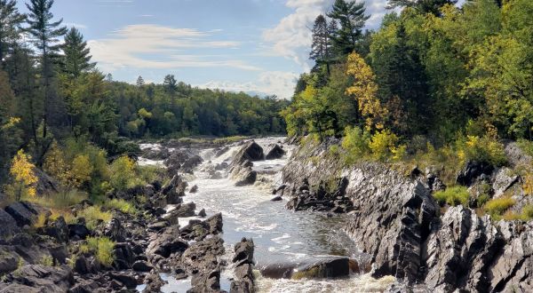 7 Of The Greatest Scenic Hiking Trails In Minnesota For Beginners