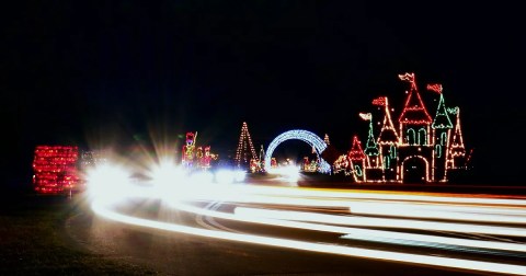 Florida's Enchanting 3-Mile Holiday Fantasy Of Lights Drive-Thru Is Sure To Delight