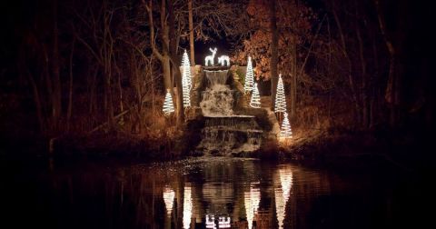 Discover The Wonder Of The Isle Of Lights As You Drive Through Island Park In Kansas