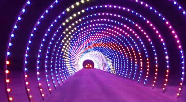 Nebraska’s Enchanting 1-Mile Santa’s Rock N Lights Holiday Drive-Thru Is Sure To Delight